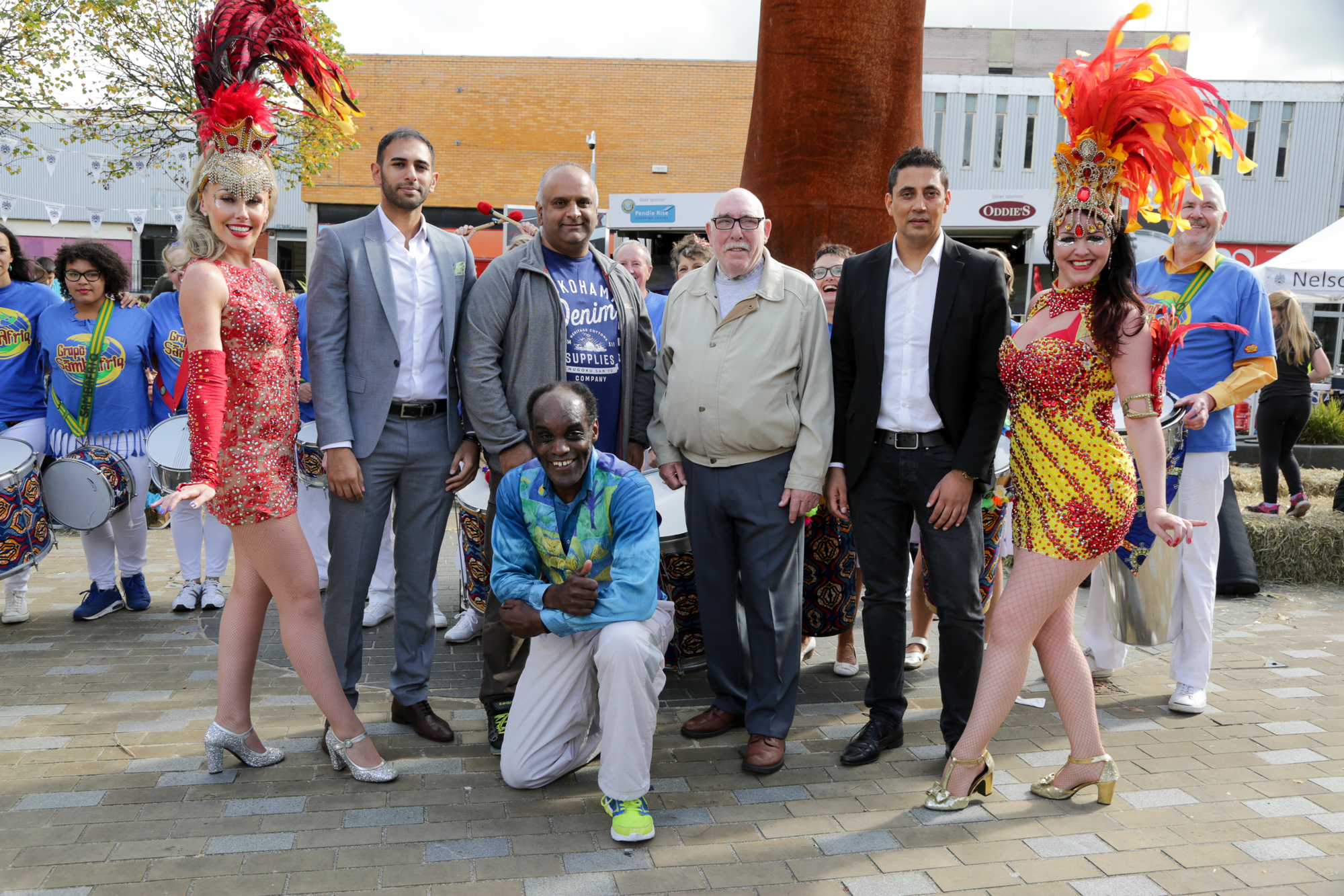 A SUNNY DAY ON SATURDAY SAW THE STREETS BUSTLING WITH PEOPLE FOR THE NELSON FOOD AND DRINK FESTIVAL